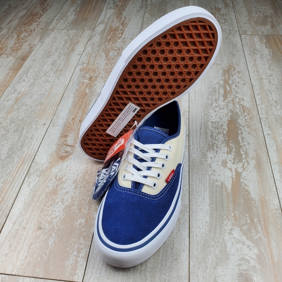 Vans Authentic Pro - Picture 7 of 8
